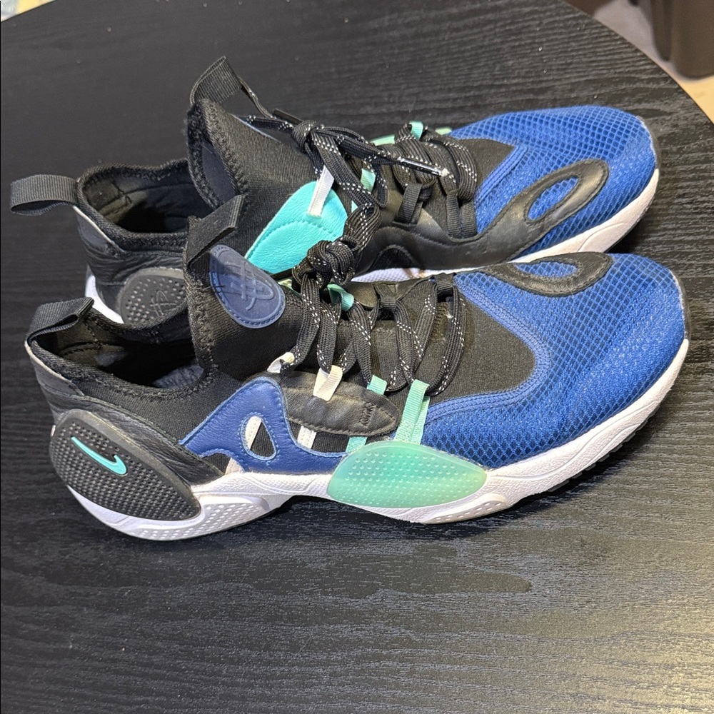 Nike Men's Athletic Shoes in Blue and Aqua